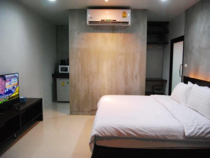 Hotel Baan Norkna Bangtao Strand Bang Tao Exterior foto